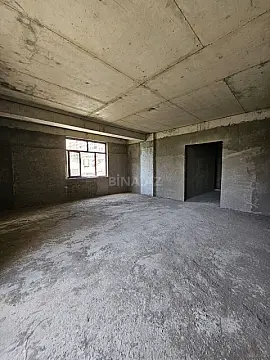 Satılır 4 otaqlı mənzil 160 m²