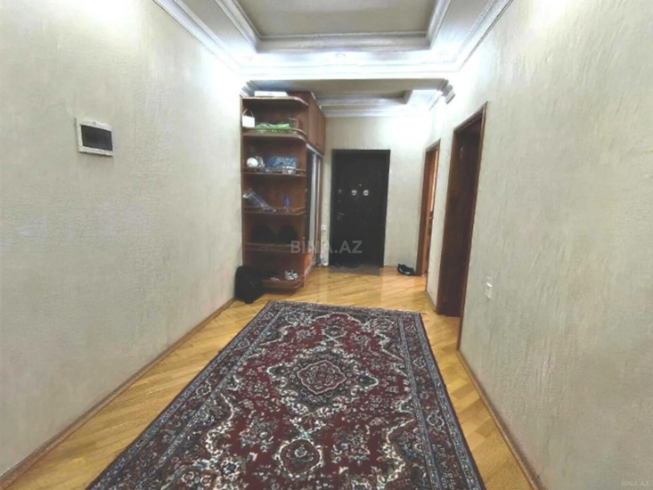Satılır 3 otaqlı mənzil 127 m²