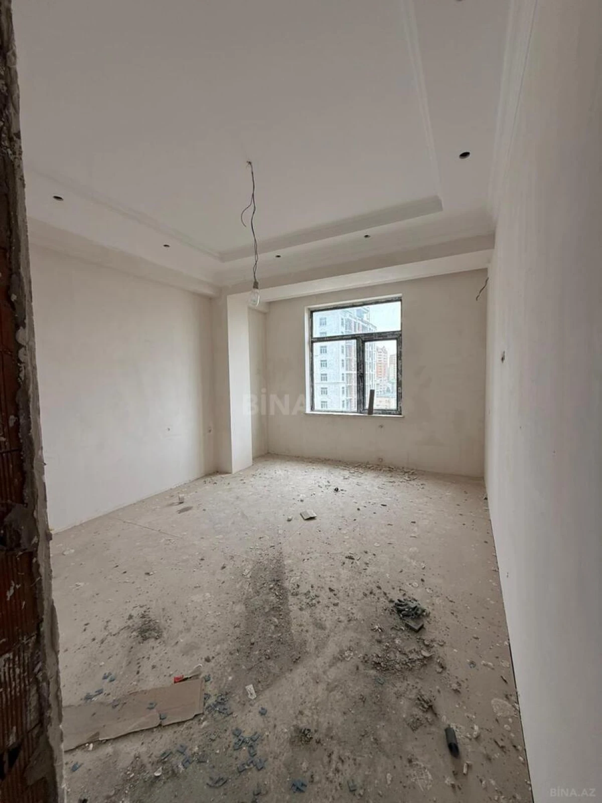 Satılır 3 otaqlı mənzil 99 m²