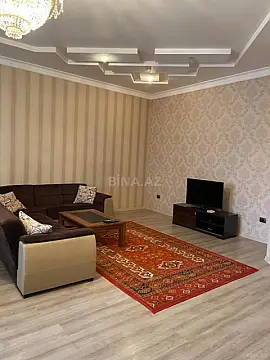 Kirayə verilir 3 otaqlı mənzil 130 m²
