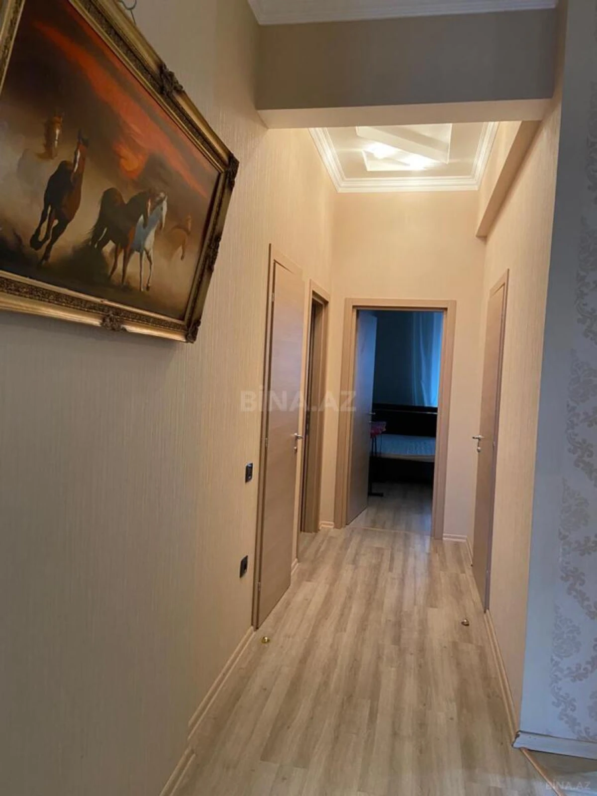 Kirayə verilir 3 otaqlı mənzil 130 m²