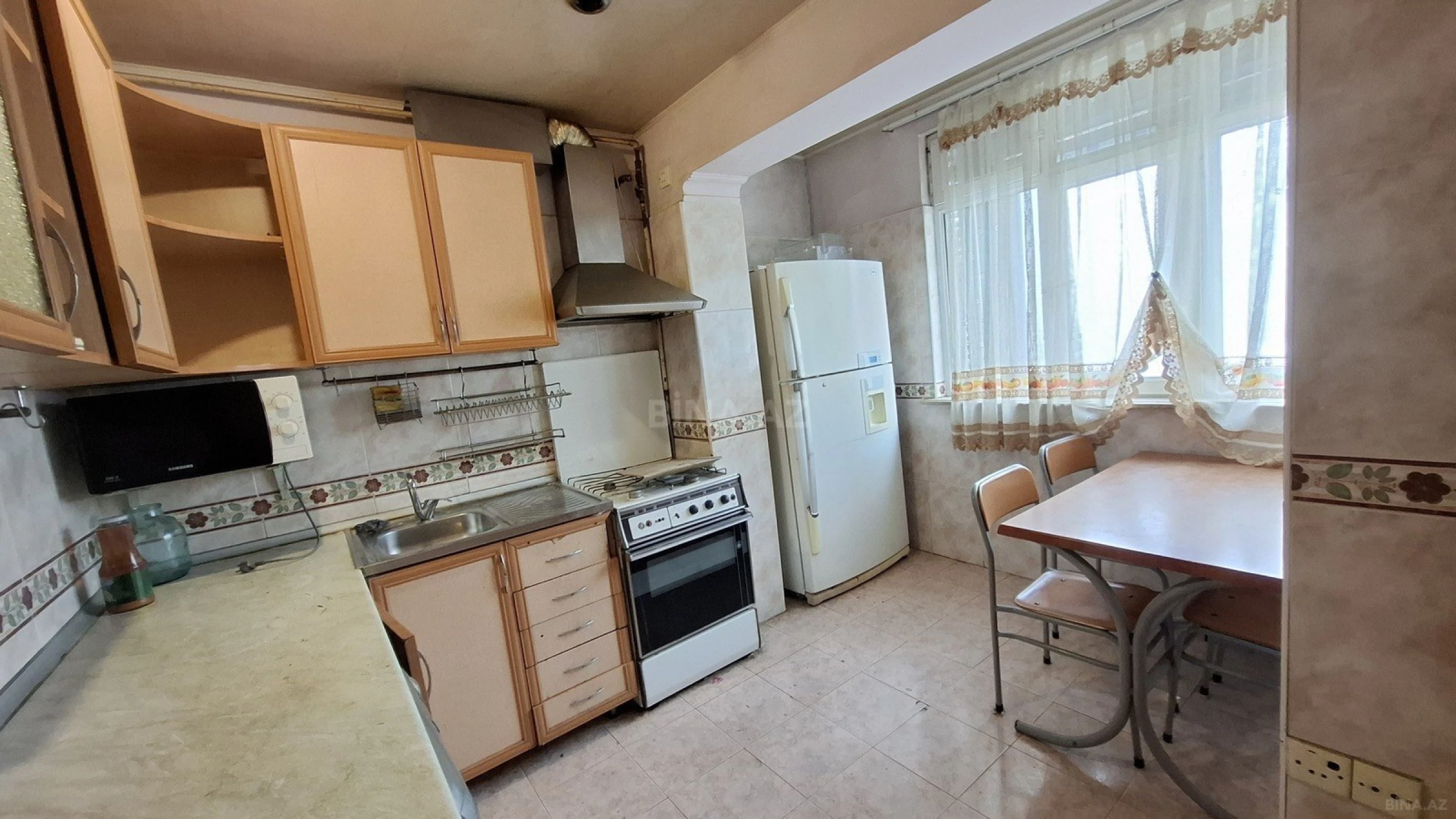 Satılır 3 otaqlı mənzil 90 m²