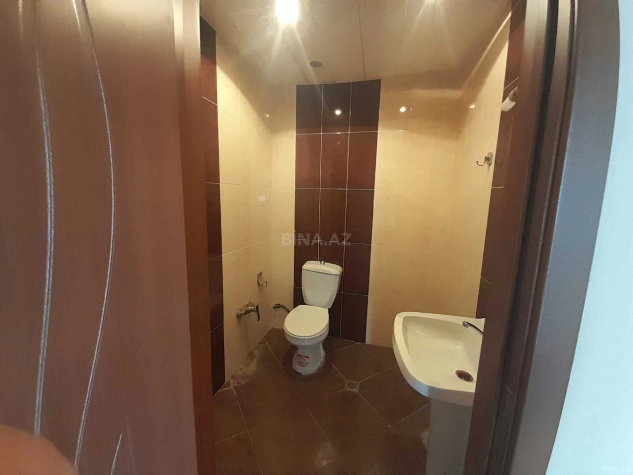 Satılır 3 otaqlı mənzil 128 m²