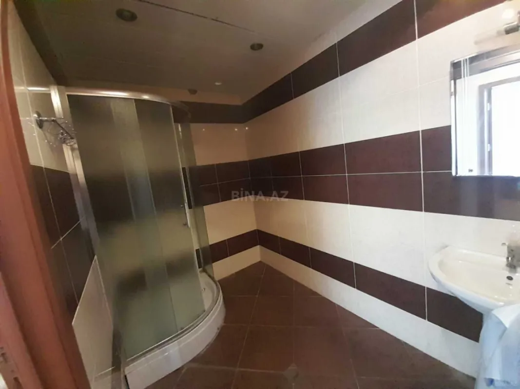 Satılır 3 otaqlı mənzil 128 m²