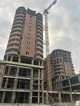 Satılır 2 otaqlı mənzil 83 m²