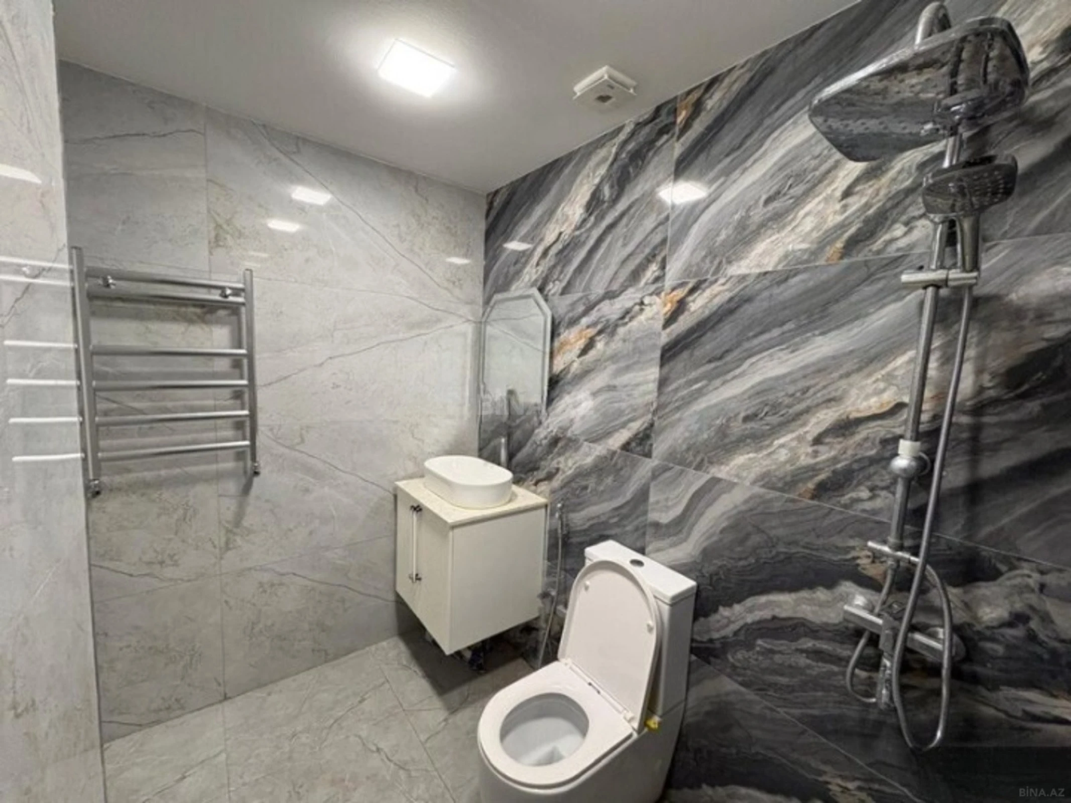 Satılır 2 otaqlı mənzil 50 m²