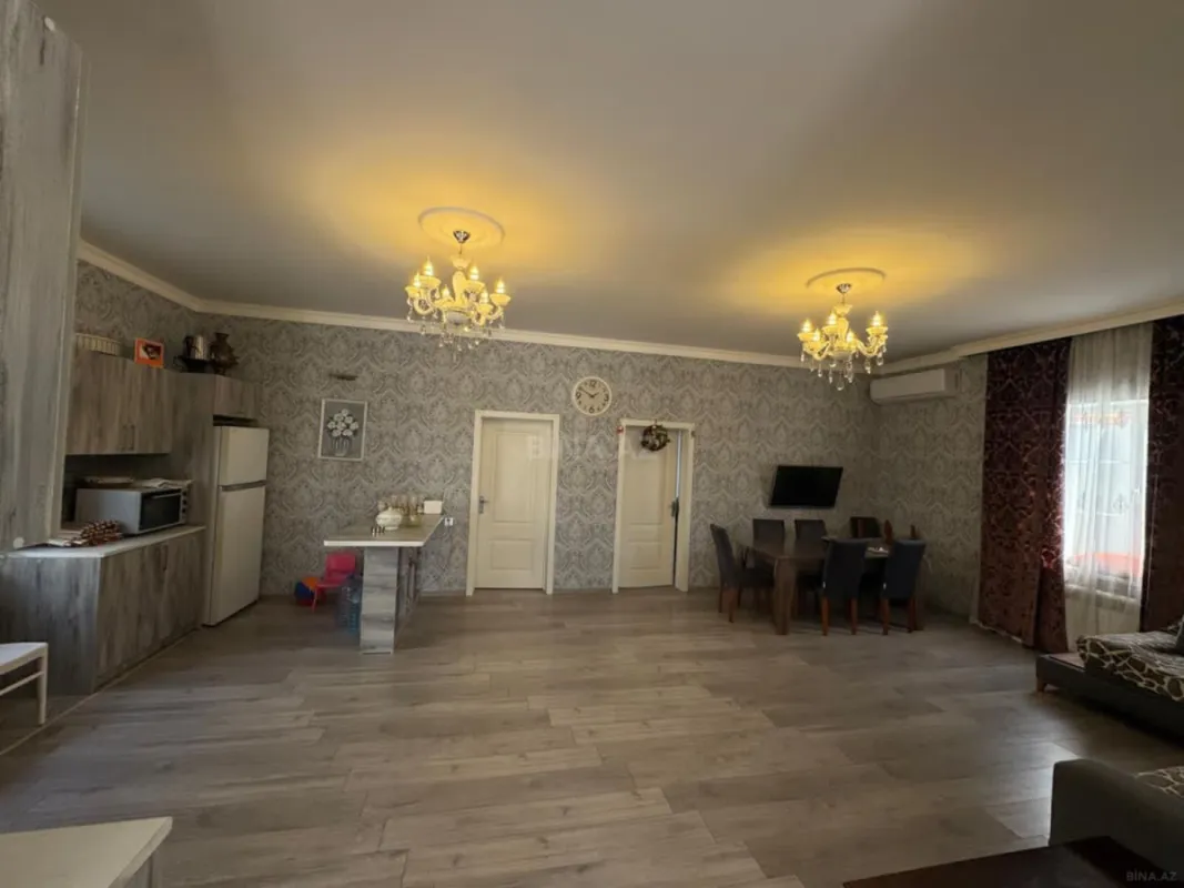 Satılır 4 otaqlı həyət evi 180 m²
