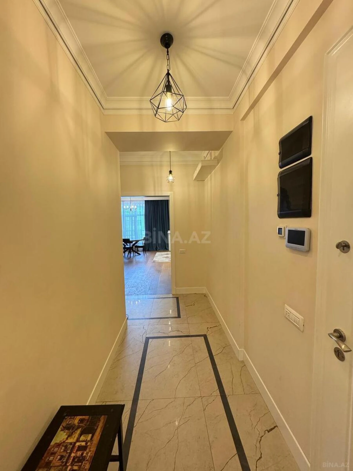 Satılır 3 otaqlı mənzil 170 m²