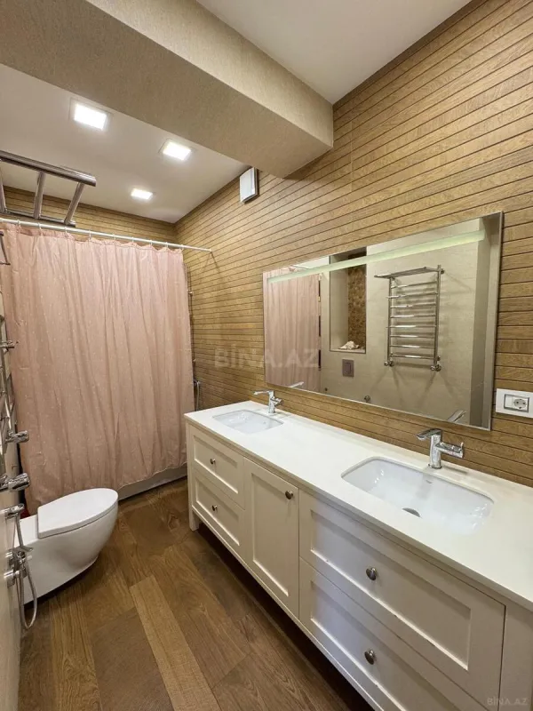 Satılır 3 otaqlı mənzil 170 m²