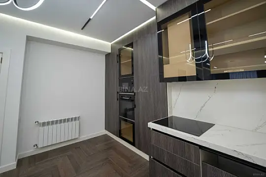 Satılır 3 otaqlı mənzil 125 m²