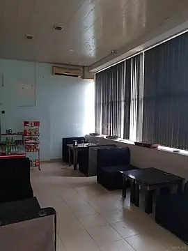 Satılır obyekt 144 m²