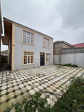 Satılır 5 otaqlı həyət evi 230 m²