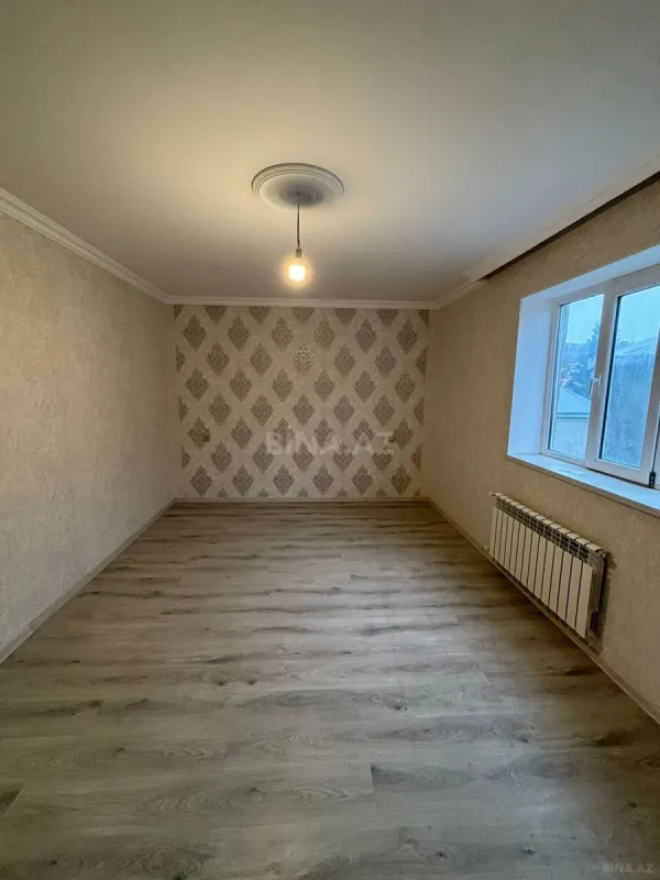 Satılır 5 otaqlı həyət evi 230 m²