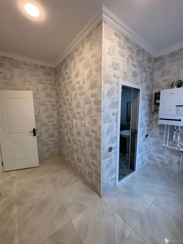 Satılır 5 otaqlı həyət evi 230 m²