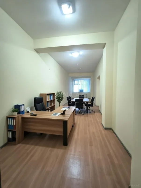 Kirayə verilir 11 otaqlı ofis 280 m²