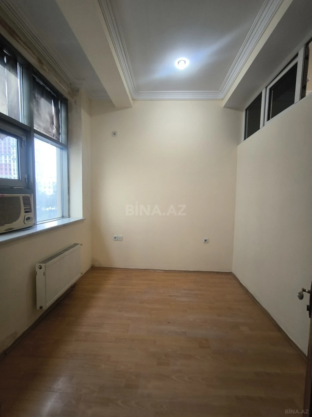 Kirayə verilir 11 otaqlı ofis 280 m²