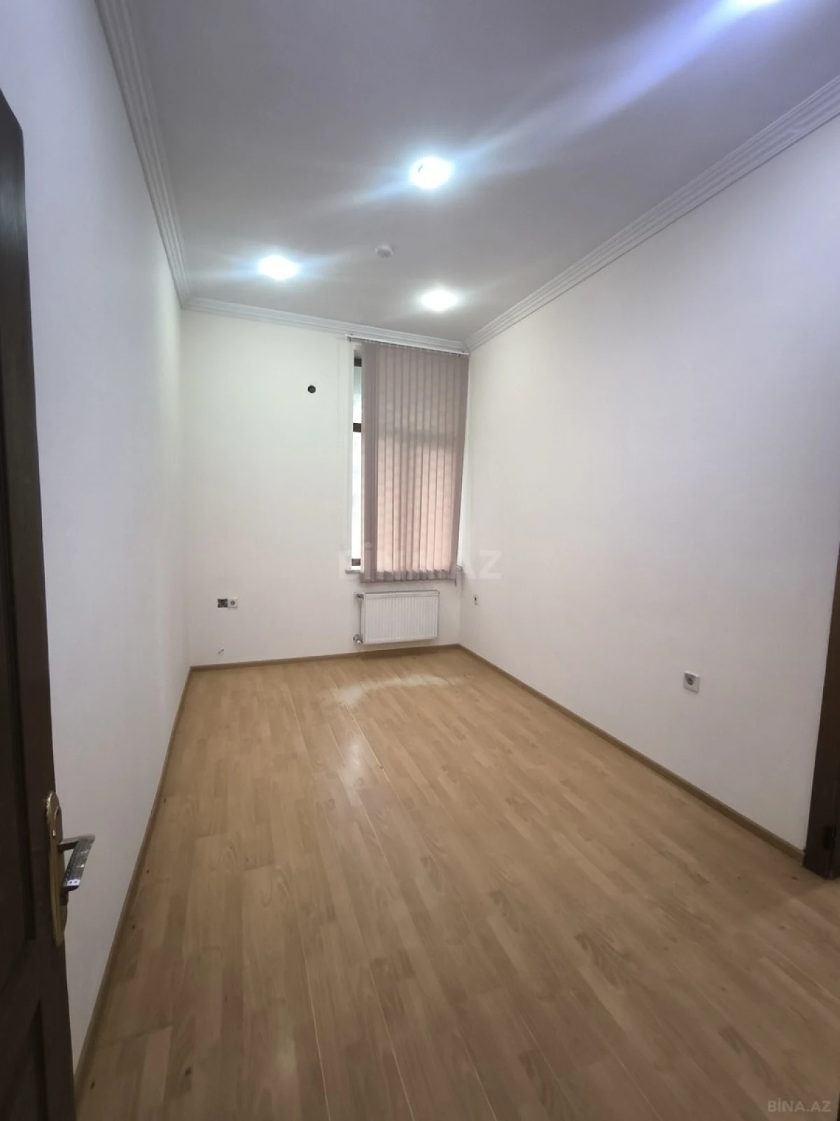 Kirayə verilir 11 otaqlı ofis 280 m²