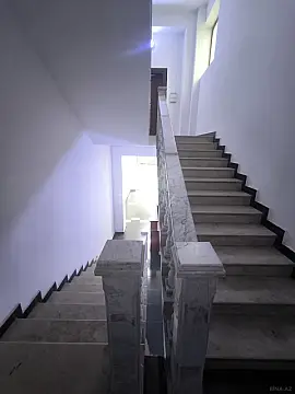 Kirayə verilir 11 otaqlı ofis 280 m²