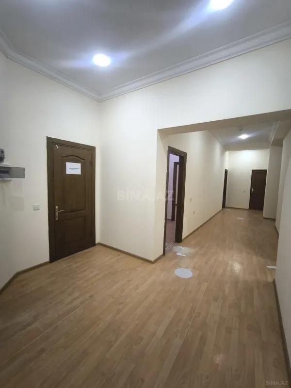 Kirayə verilir 11 otaqlı ofis 280 m²