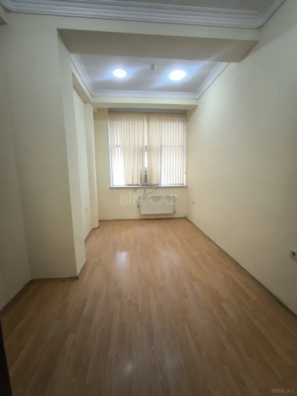 Kirayə verilir 11 otaqlı ofis 280 m²