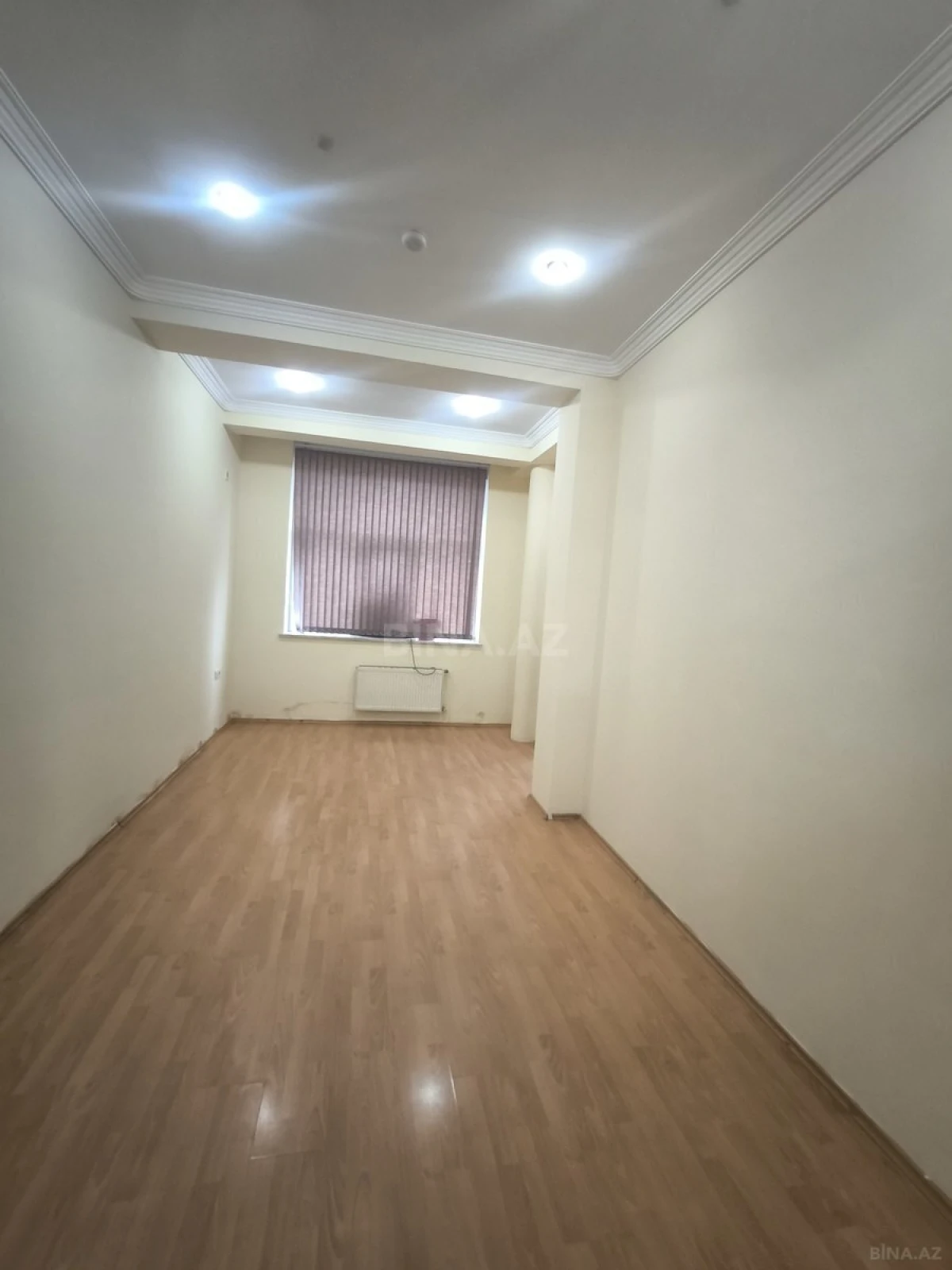 Kirayə verilir 11 otaqlı ofis 280 m²