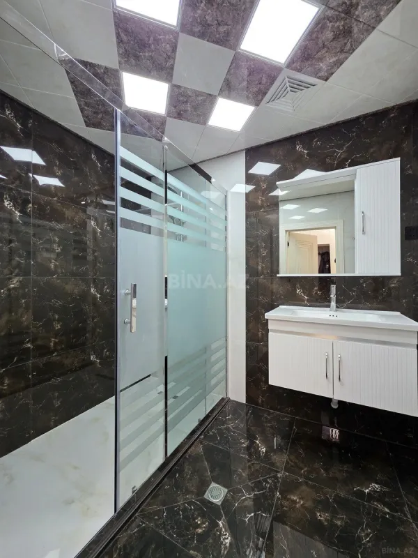Satılır 3 otaqlı mənzil 98 m²