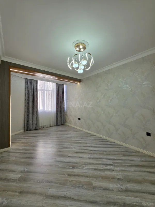 Satılır 3 otaqlı mənzil 98 m²