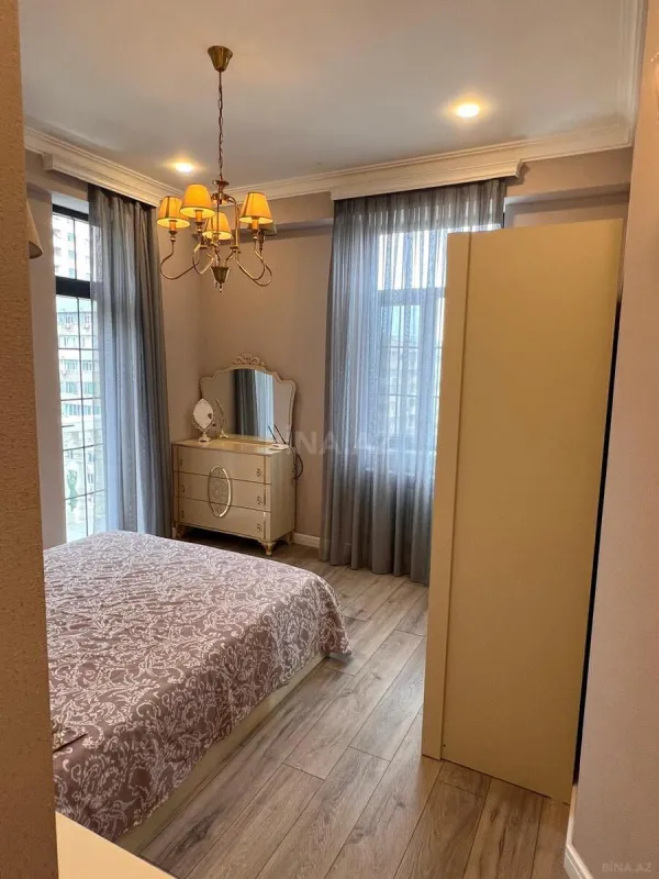 Kirayə verilir 3 otaqlı mənzil 105 m²
