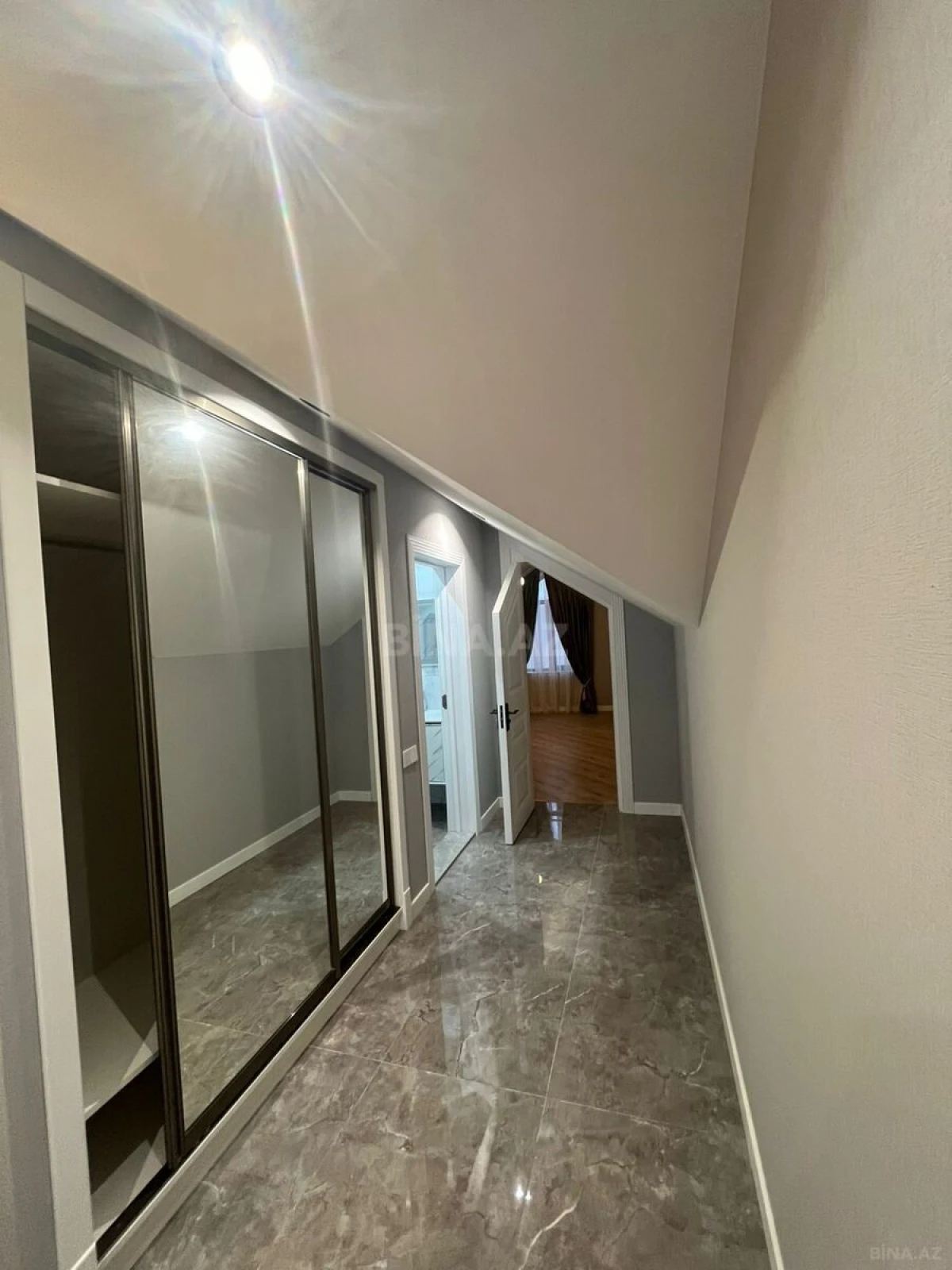 Satılır 4 otaqlı həyət evi 155 m²