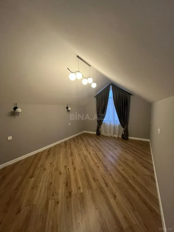 Satılır 4 otaqlı həyət evi 155 m²
