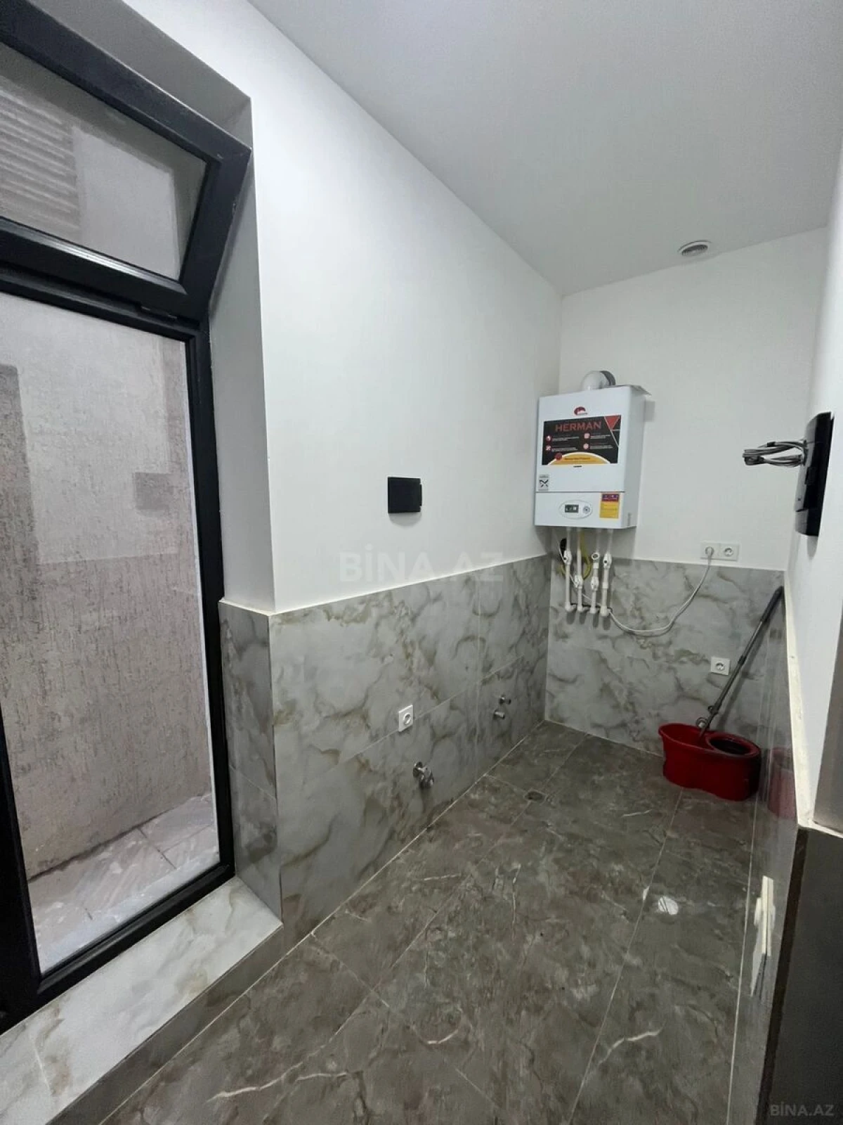 Satılır 4 otaqlı həyət evi 155 m²