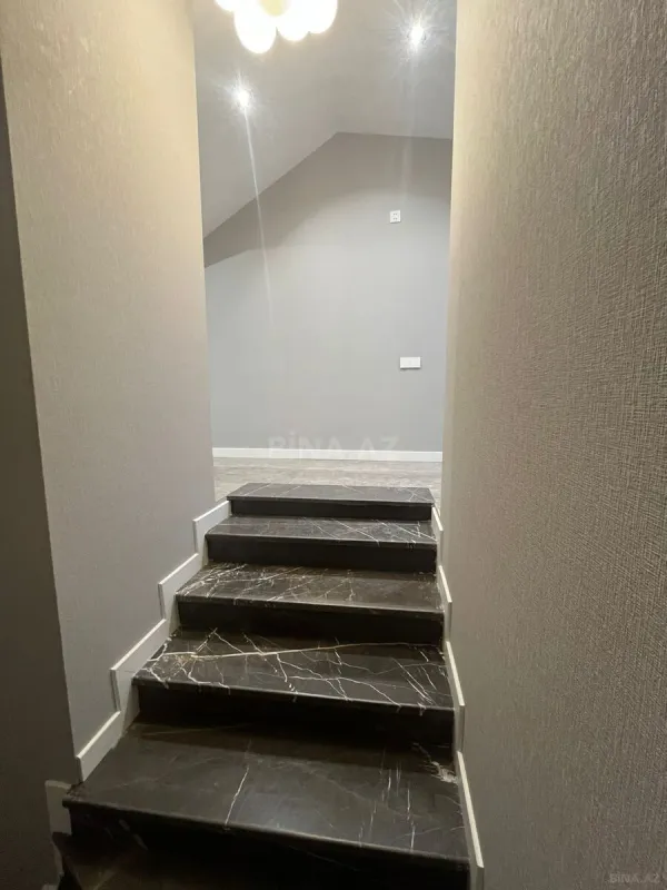 Satılır 4 otaqlı həyət evi 155 m²