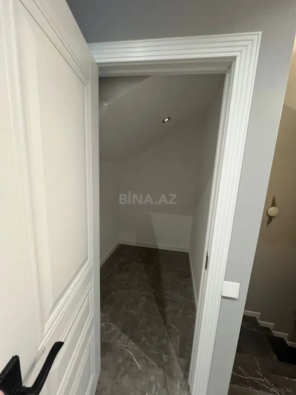 Satılır 4 otaqlı həyət evi 155 m²