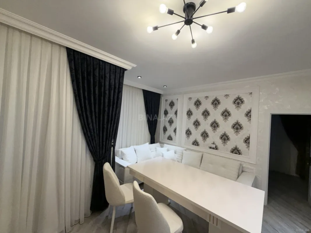Kirayə verilir 2 otaqlı mənzil 60 m²