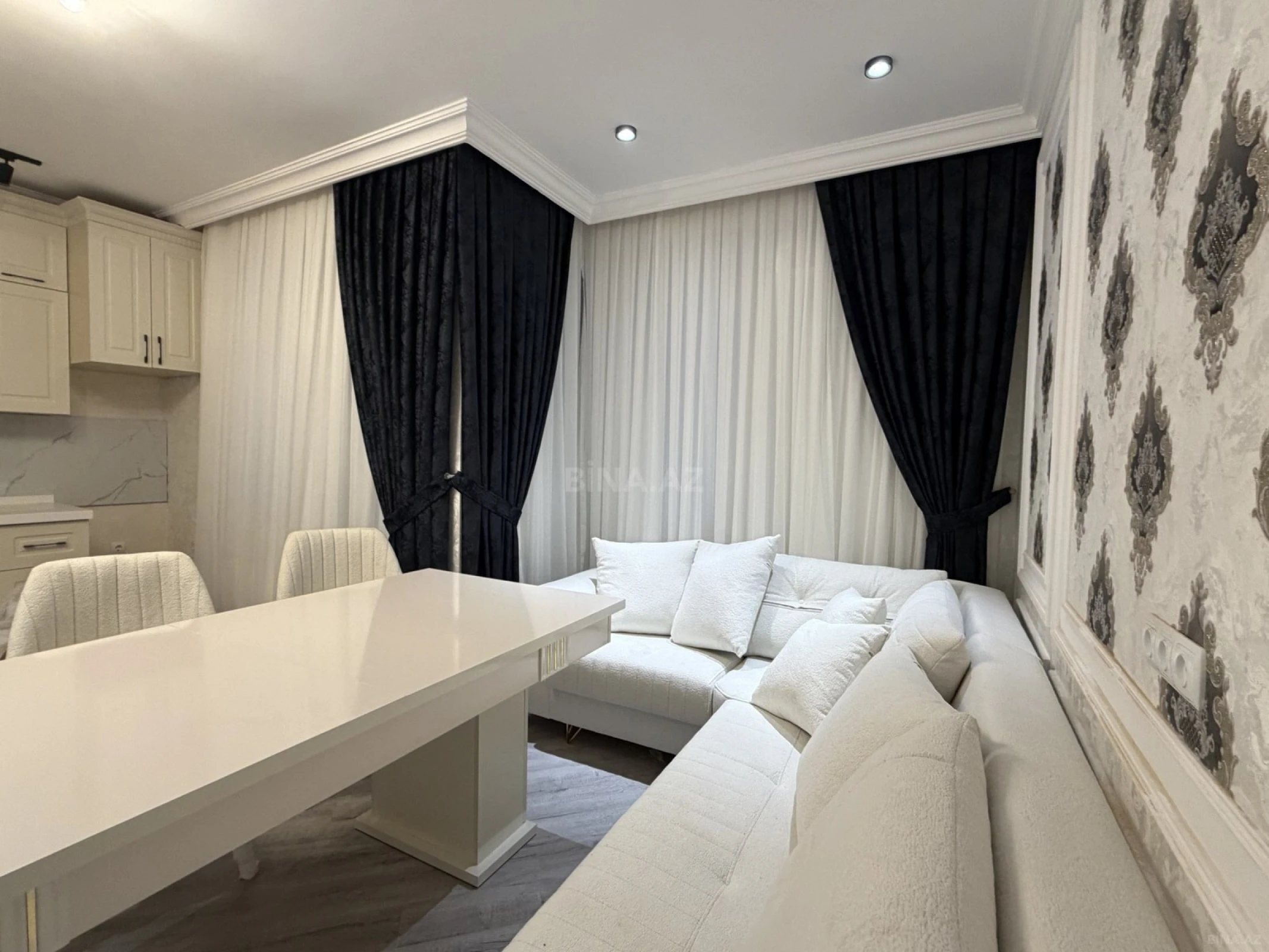 Kirayə verilir 2 otaqlı mənzil 60 m²