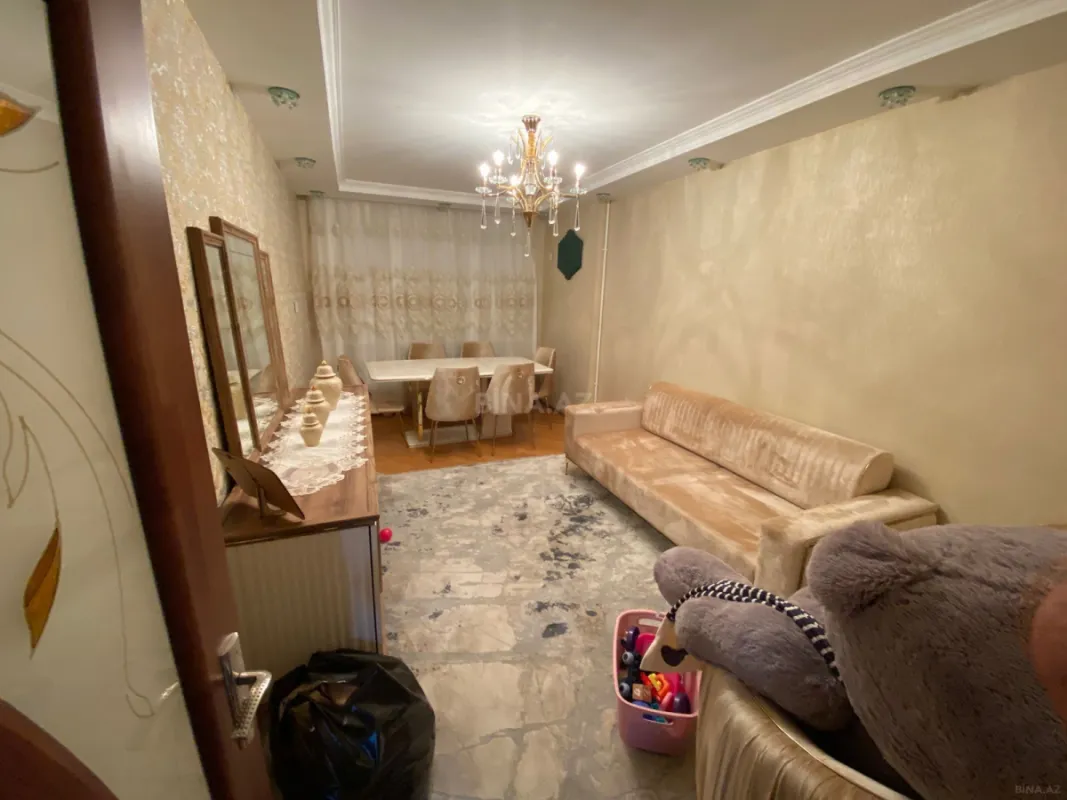 Satılır 4 otaqlı mənzil 110 m²