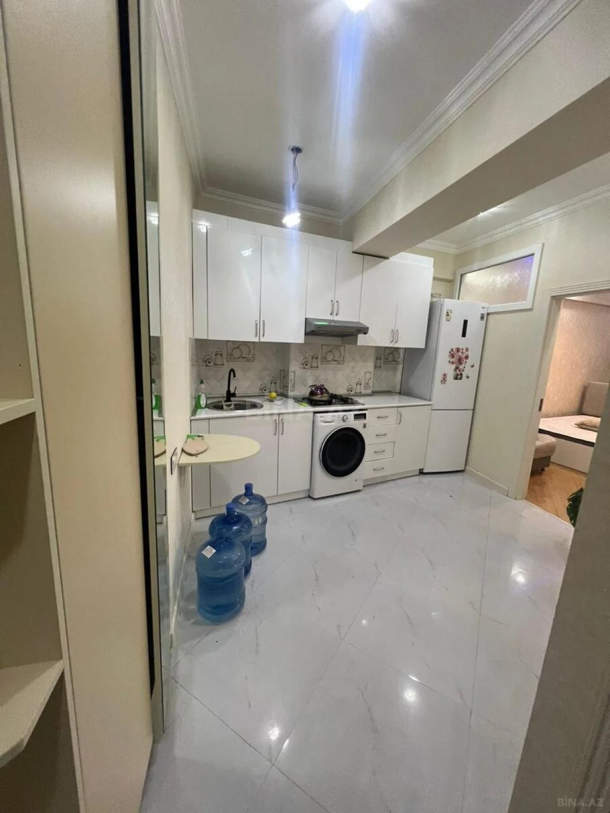Kirayə verilir 2 otaqlı mənzil 60 m²