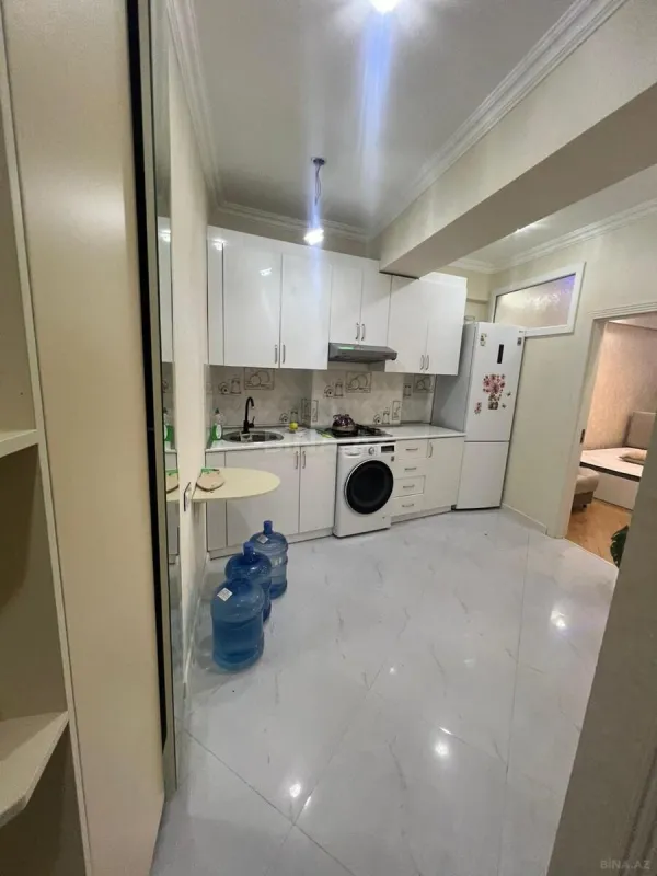 Kirayə verilir 2 otaqlı mənzil 60 m²