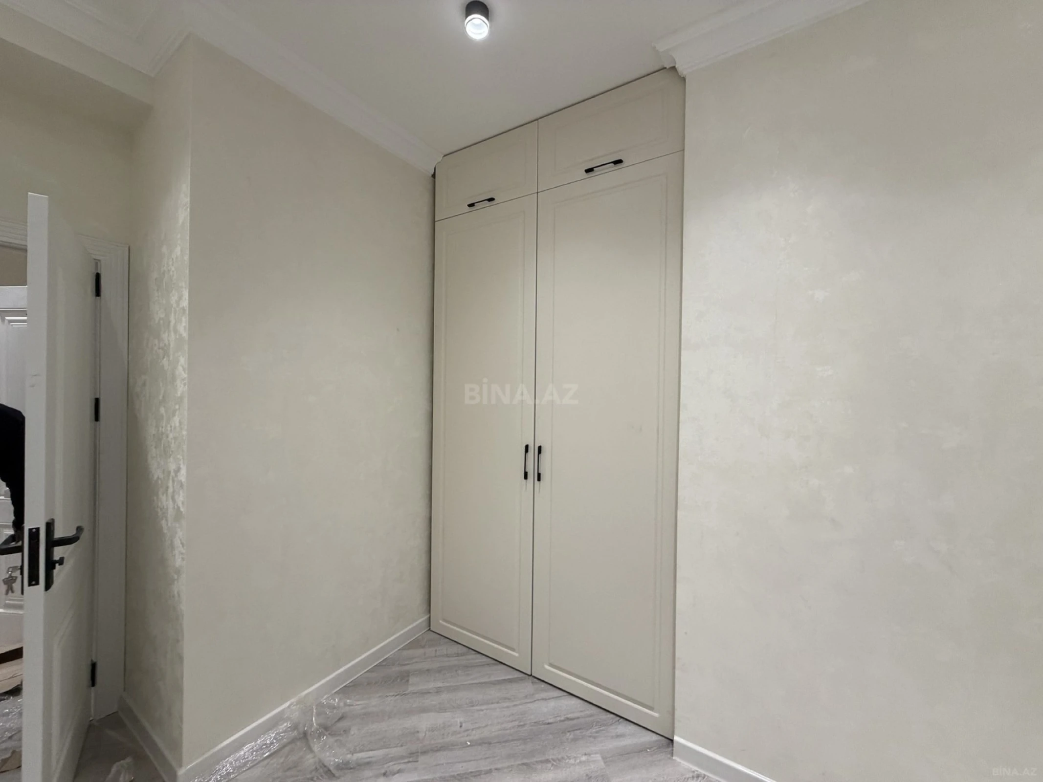 Kirayə verilir 3 otaqlı mənzil 100 m²