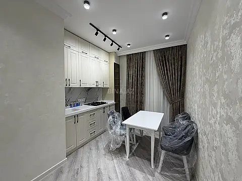 Kirayə verilir 3 otaqlı mənzil 100 m²