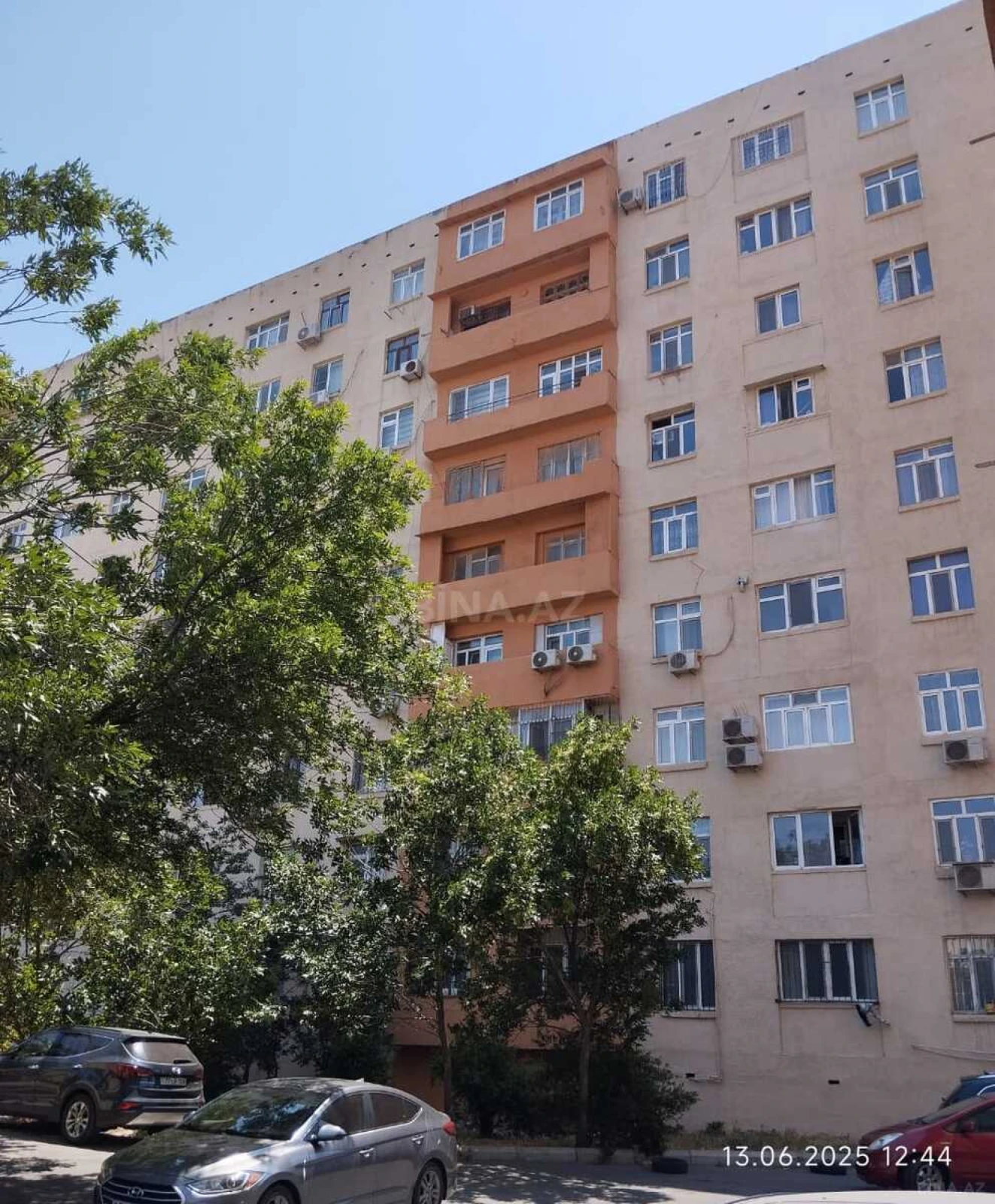 Satılır 5 otaqlı mənzil 100 m²