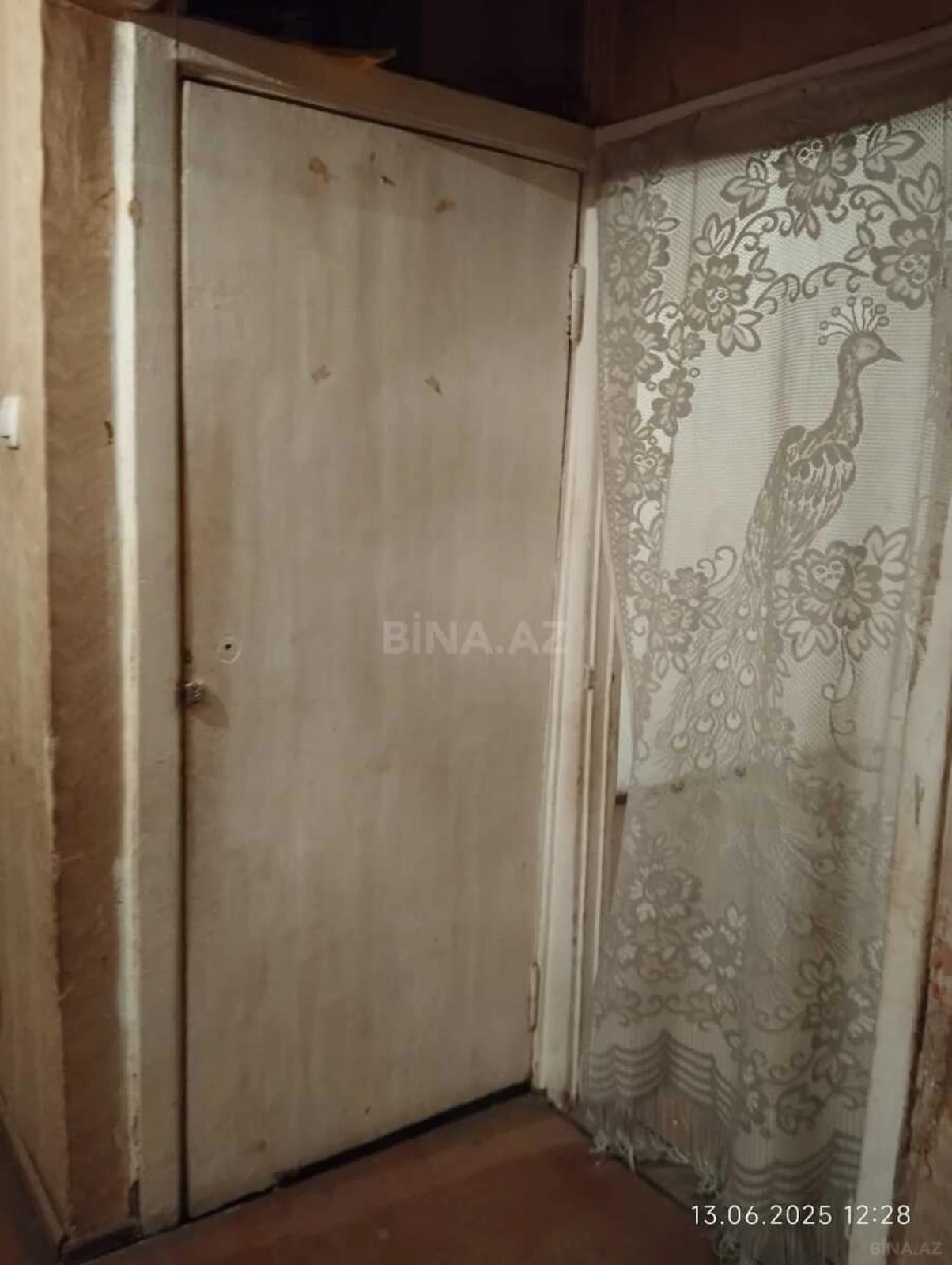 Satılır 5 otaqlı mənzil 100 m²
