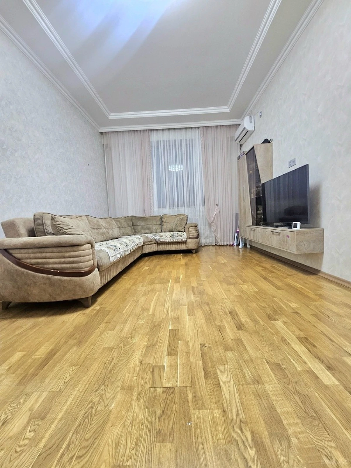 Satılır 2 otaqlı mənzil 69 m²