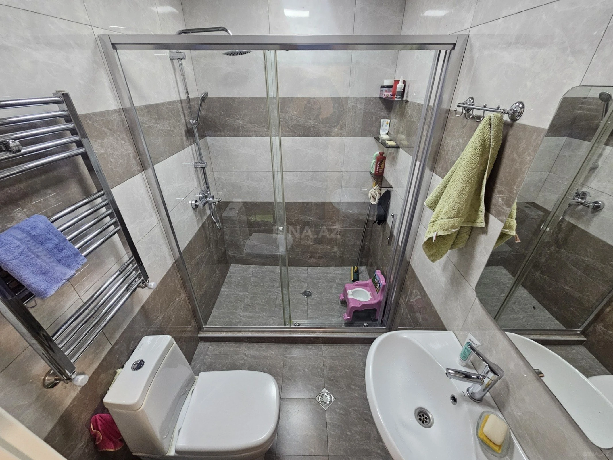 Satılır 2 otaqlı mənzil 69 m²