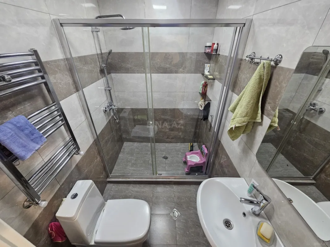 Satılır 2 otaqlı mənzil 69 m²