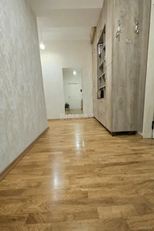 Satılır 2 otaqlı mənzil 69 m²