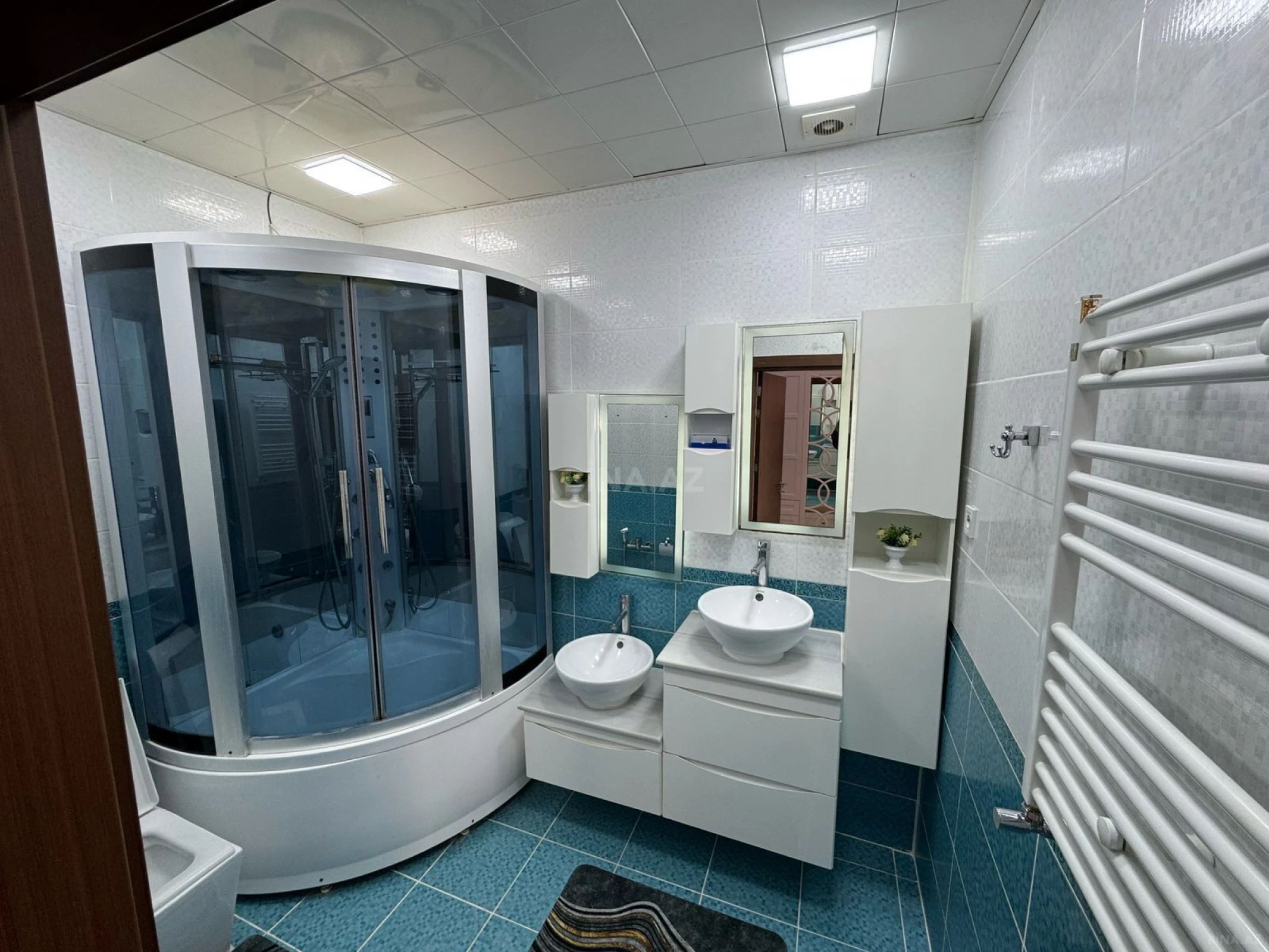 Satılır 4 otaqlı həyət evi 200 m²