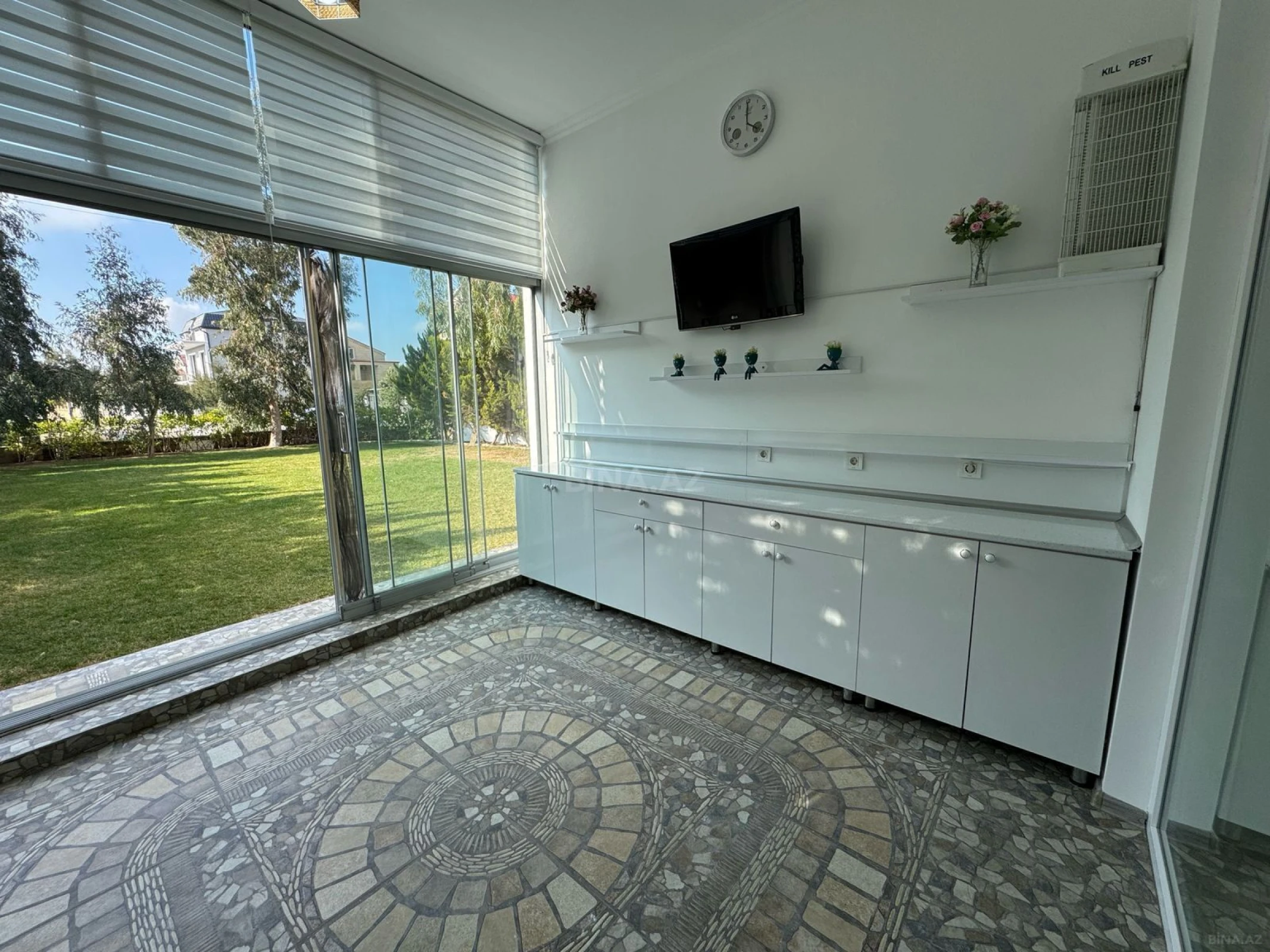 Satılır 4 otaqlı həyət evi 200 m²