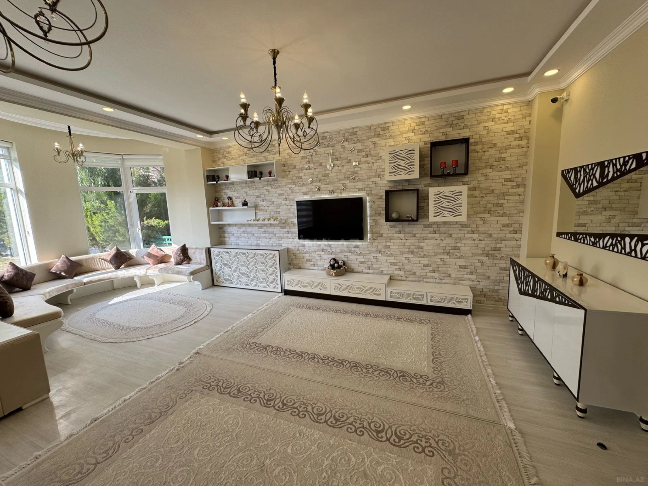 Satılır 4 otaqlı həyət evi 200 m²