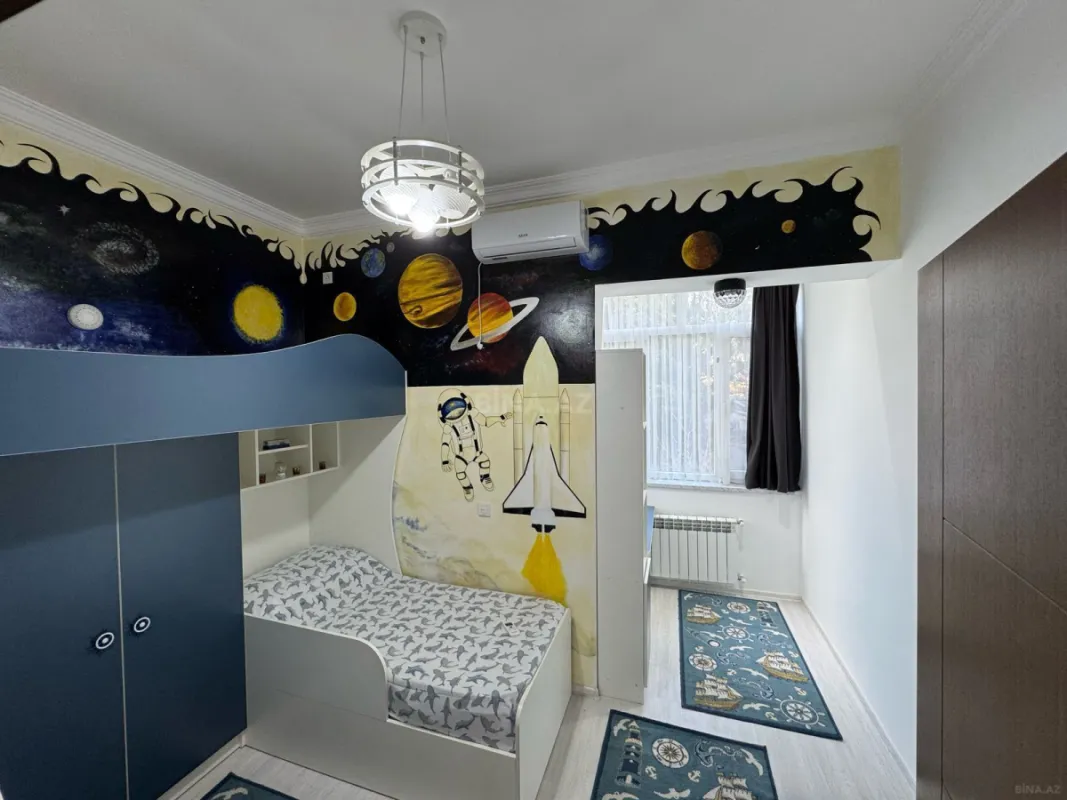 Satılır 4 otaqlı həyət evi 200 m²